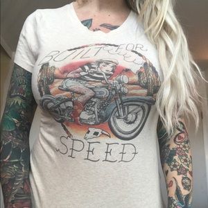 Cute small name brand tee